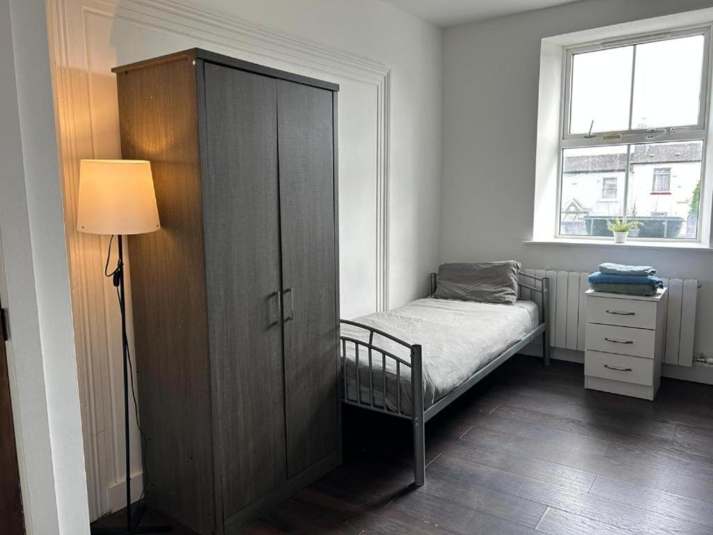 Sarsfield Hostel Дублин Экстерьер фото